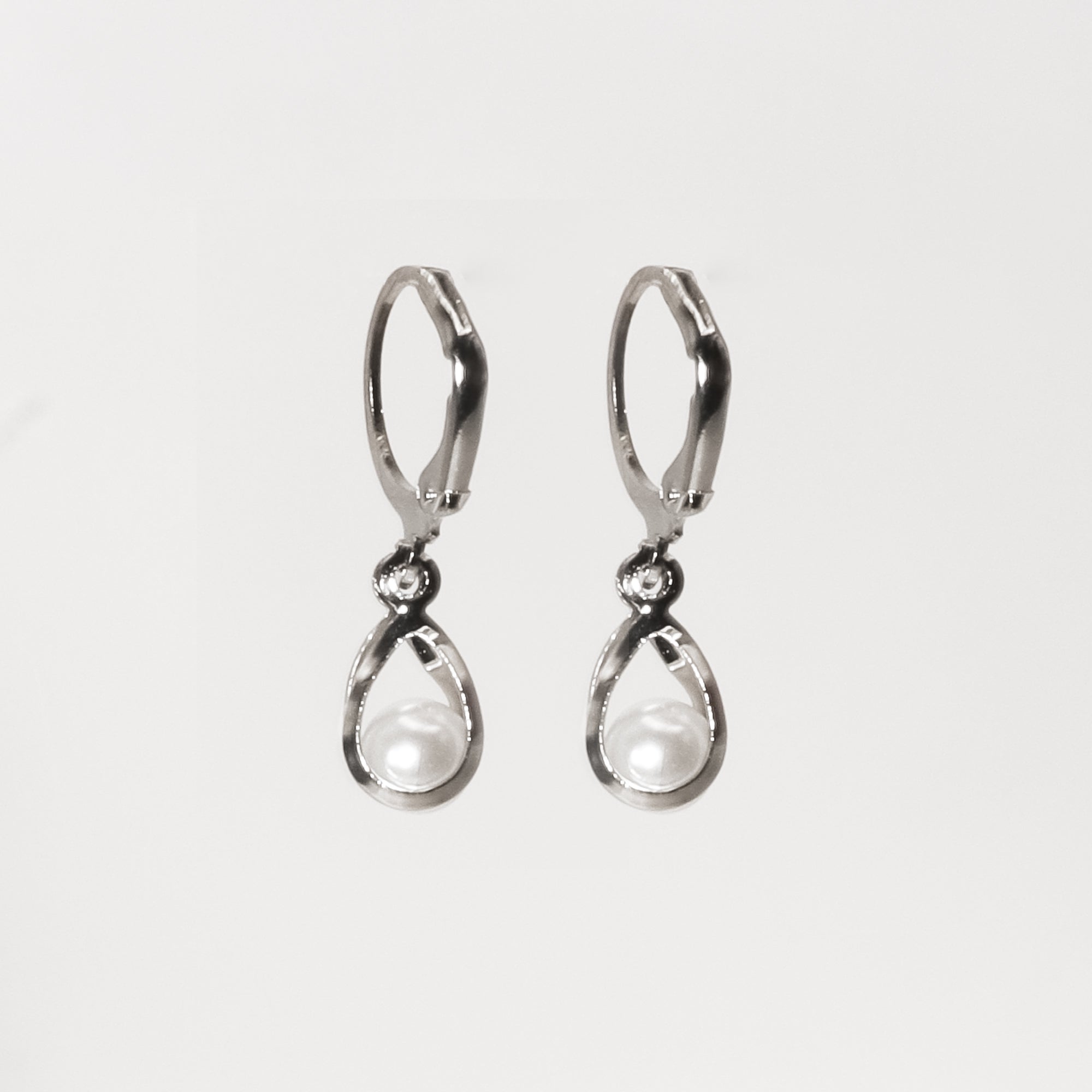 Silk Pearl Drop Earring