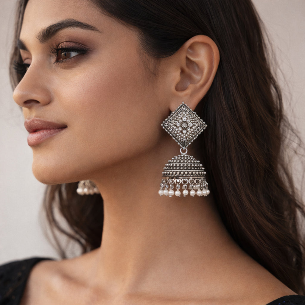 Chaukriti Jhumka